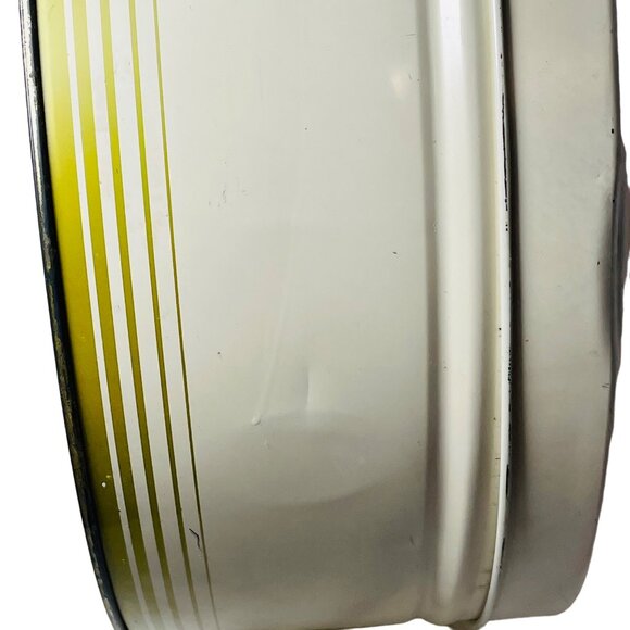 Quinlan’s Tin Vintage Romance Of The Pretzel 12” Tin Container W Floral Design - Picture 7 of 15